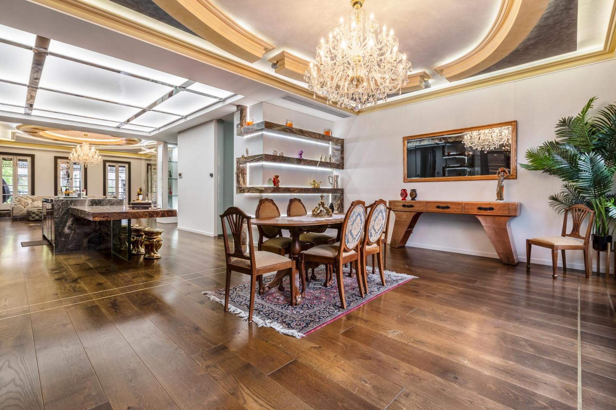 Carlton Luxury Kings Mansion - 5Min To Cbd, Garage And Rooftop - Melbourne — Photos 1